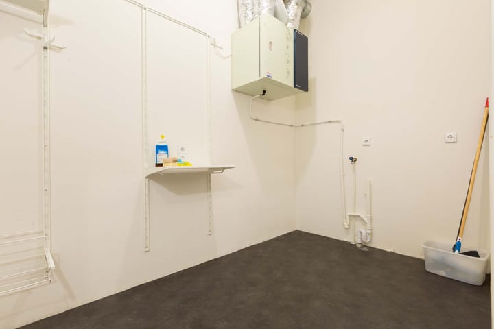 Foto 5 van Anna van Buerenplein 66