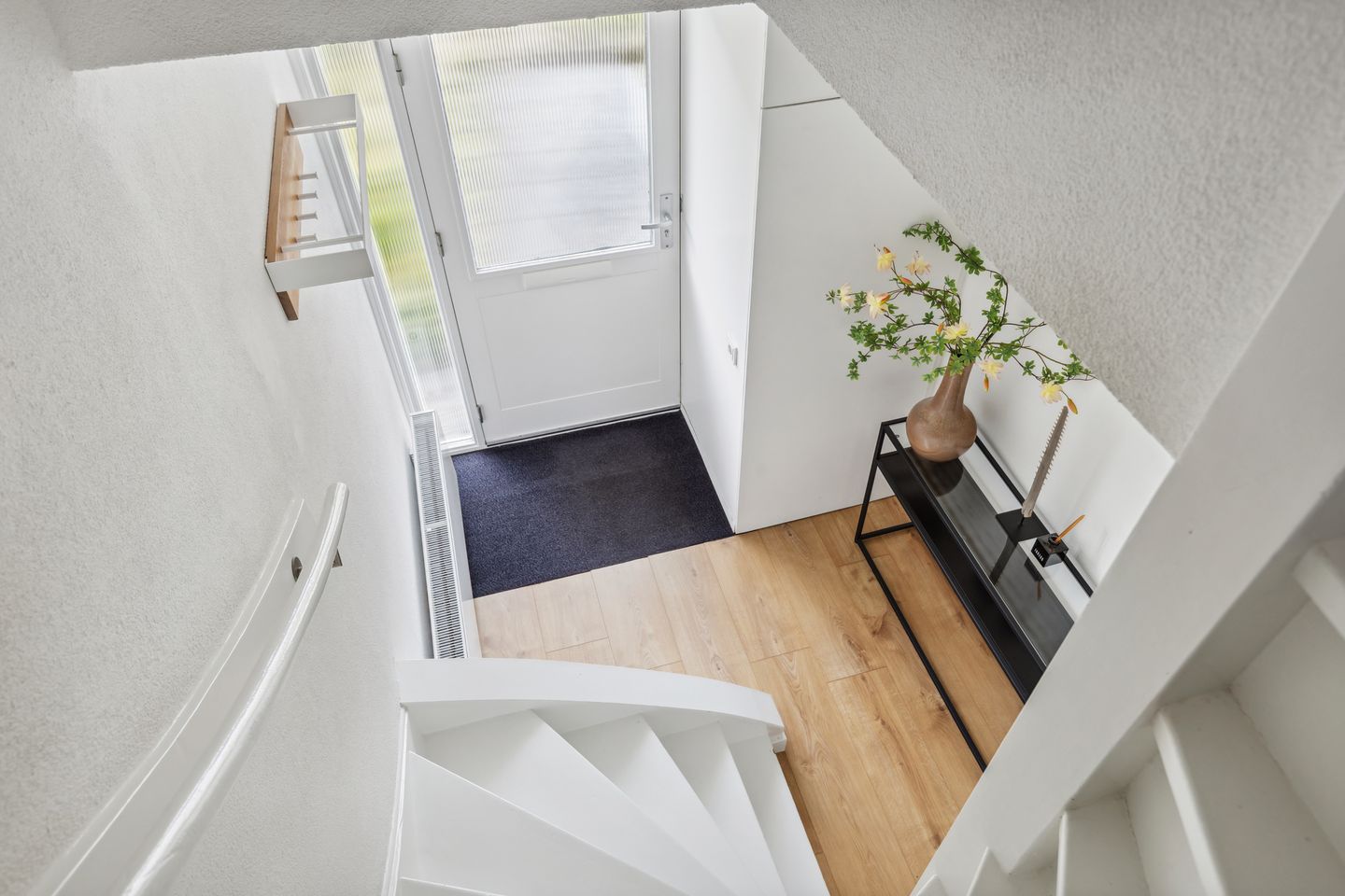 Photo 10 of Arnold van Leuvenstraat 1-A