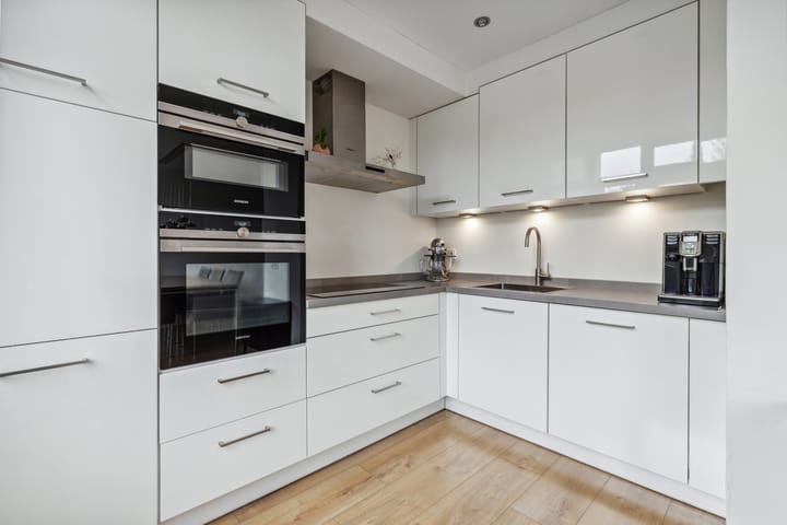 Foto 22 van Arnold van Leuvenstraat 1-A