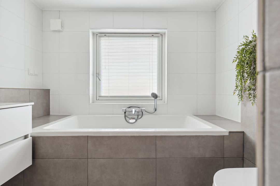 Photo 31 of Arnold van Leuvenstraat 1-A