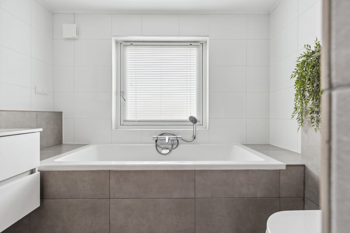 Foto 31 van Arnold van Leuvenstraat 1-A