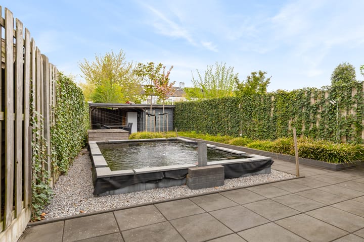 Foto 41 van Arnold van Leuvenstraat 1-A