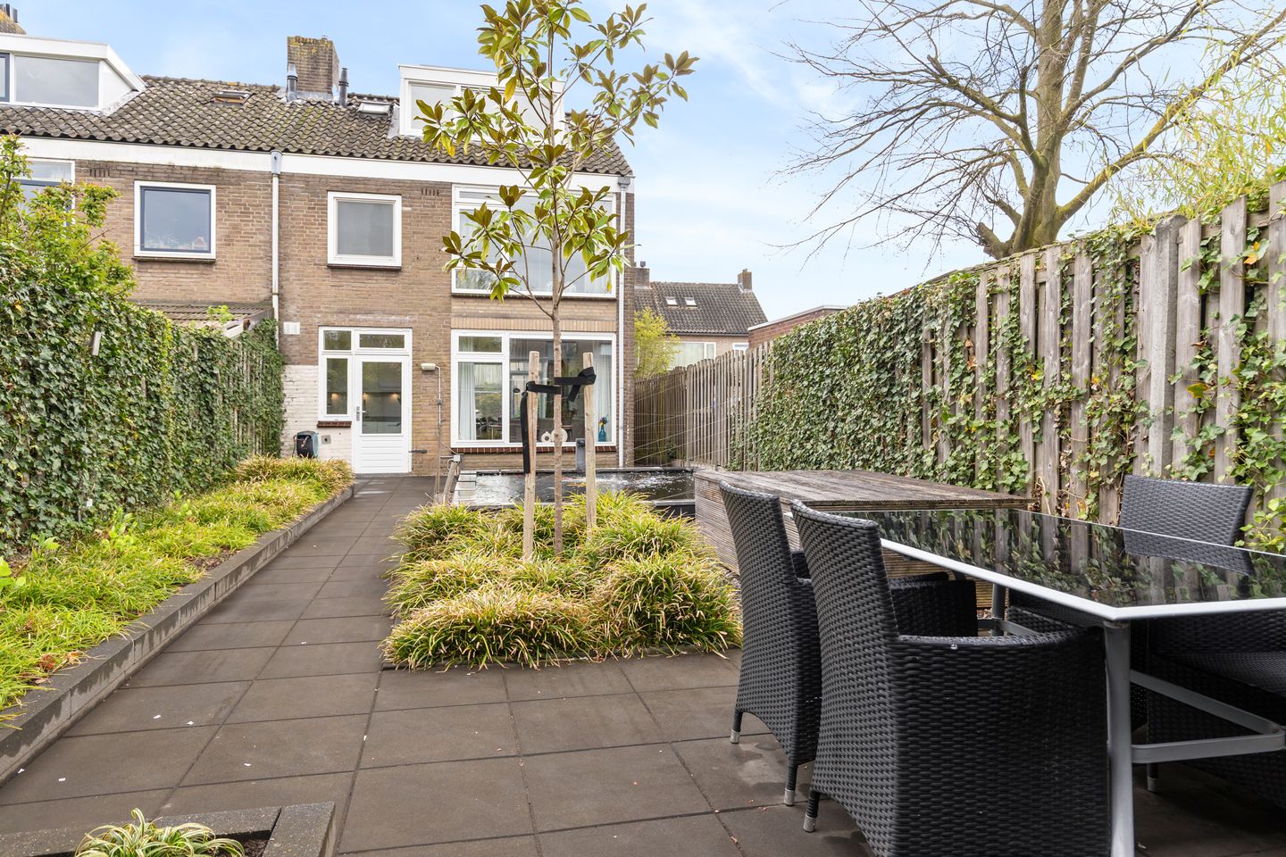 Photo 44 of Arnold van Leuvenstraat 1-A