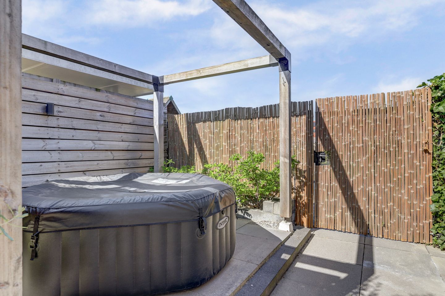 Foto 34 van De Deckerestraat 32