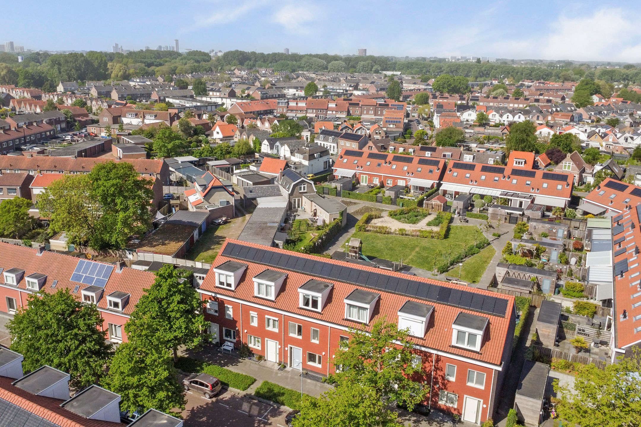 Foto 36 van De Deckerestraat 32