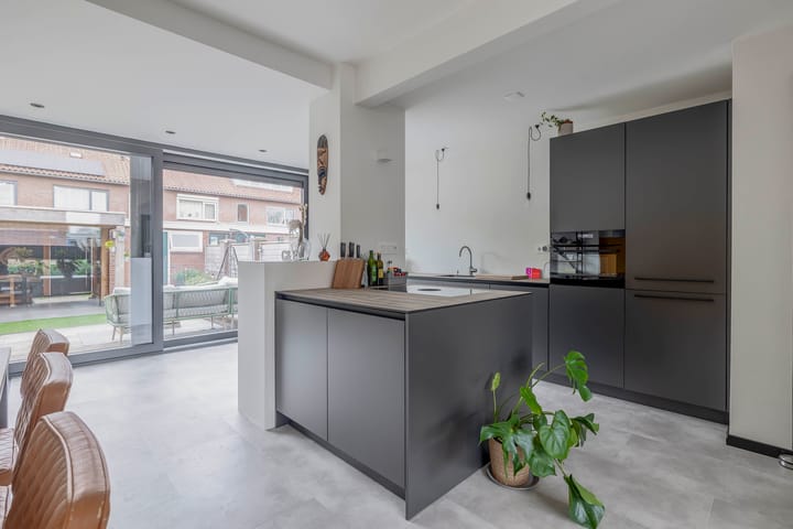 Foto 15 van Lorentzweg 21