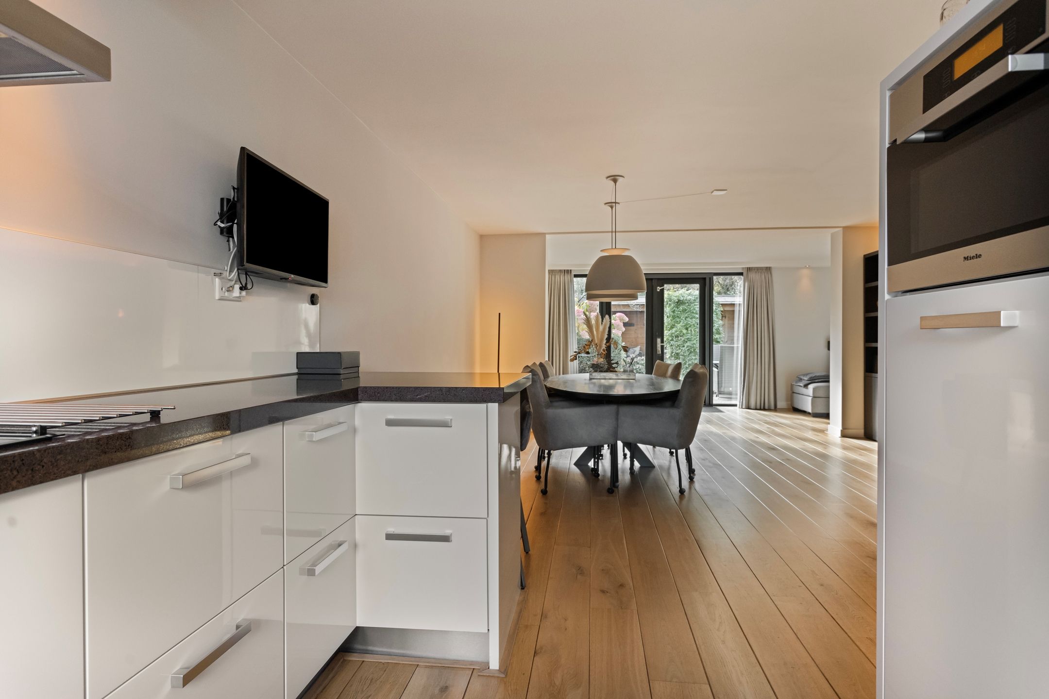 Photo 27 of Marga Klompélaan 1