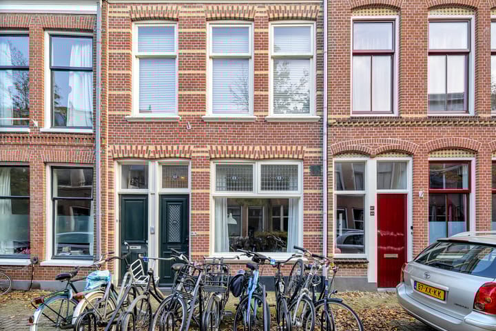 Foto 8 van Adriaanstraat 65