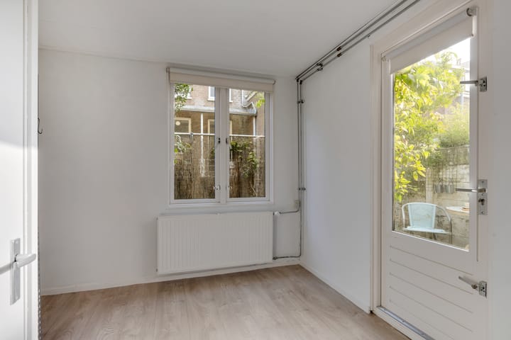 Foto 28 van Adriaanstraat 65