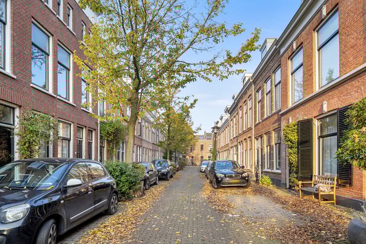 Foto 34 van Adriaanstraat 65