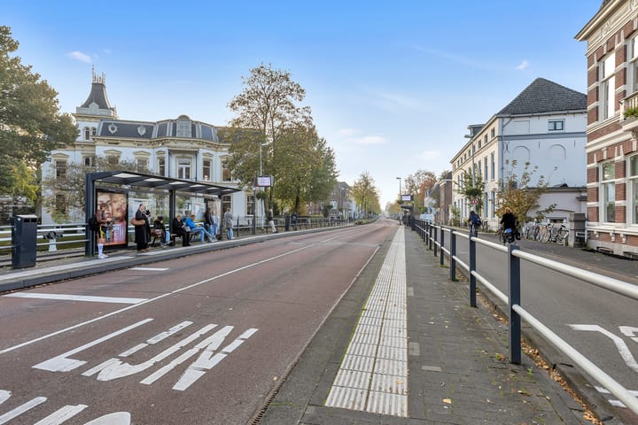 Foto 42 van Adriaanstraat 65