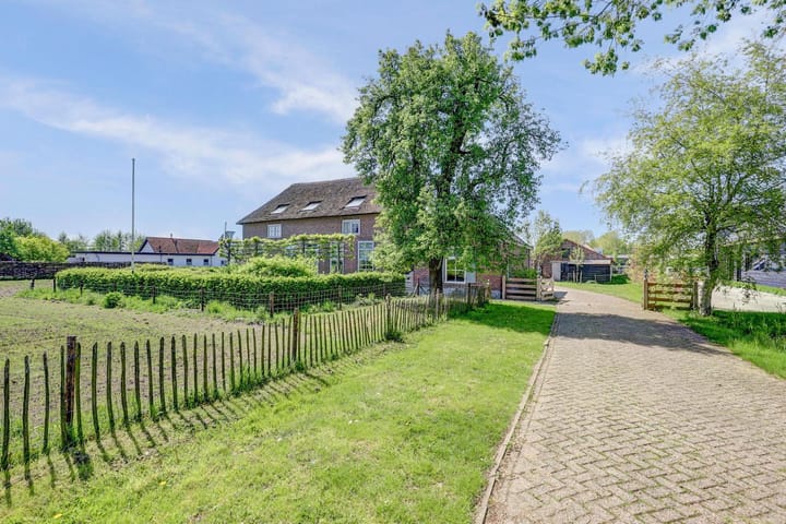 Foto 37 van Maanderbuurtweg 41