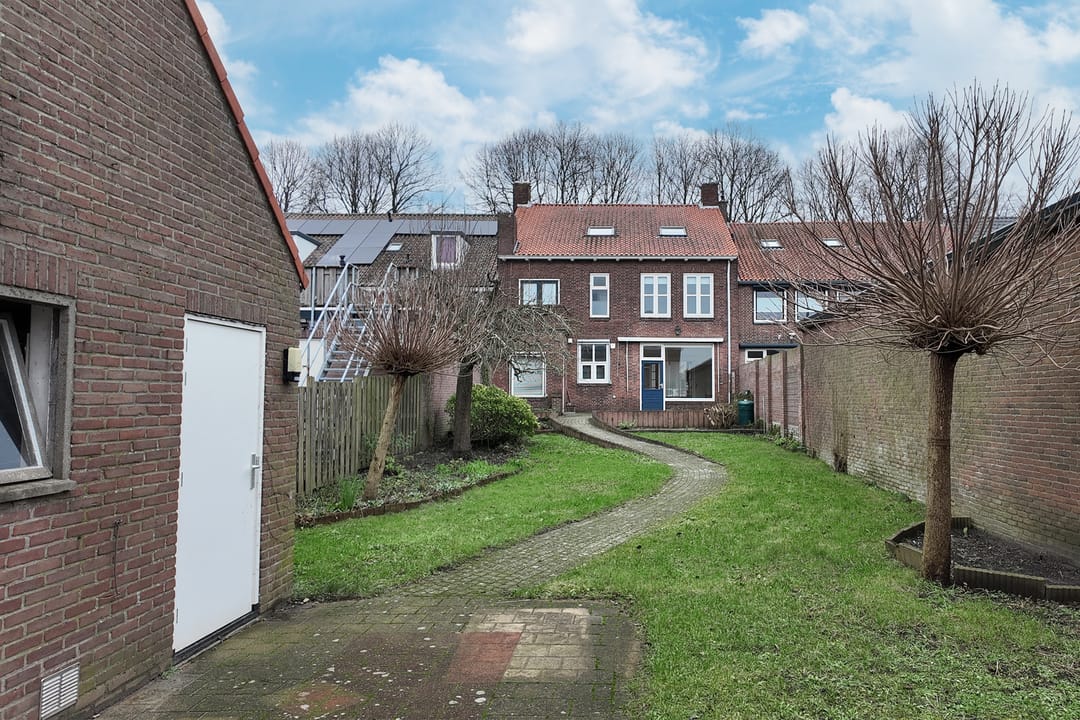 Foto 73 van Voorstraat 48