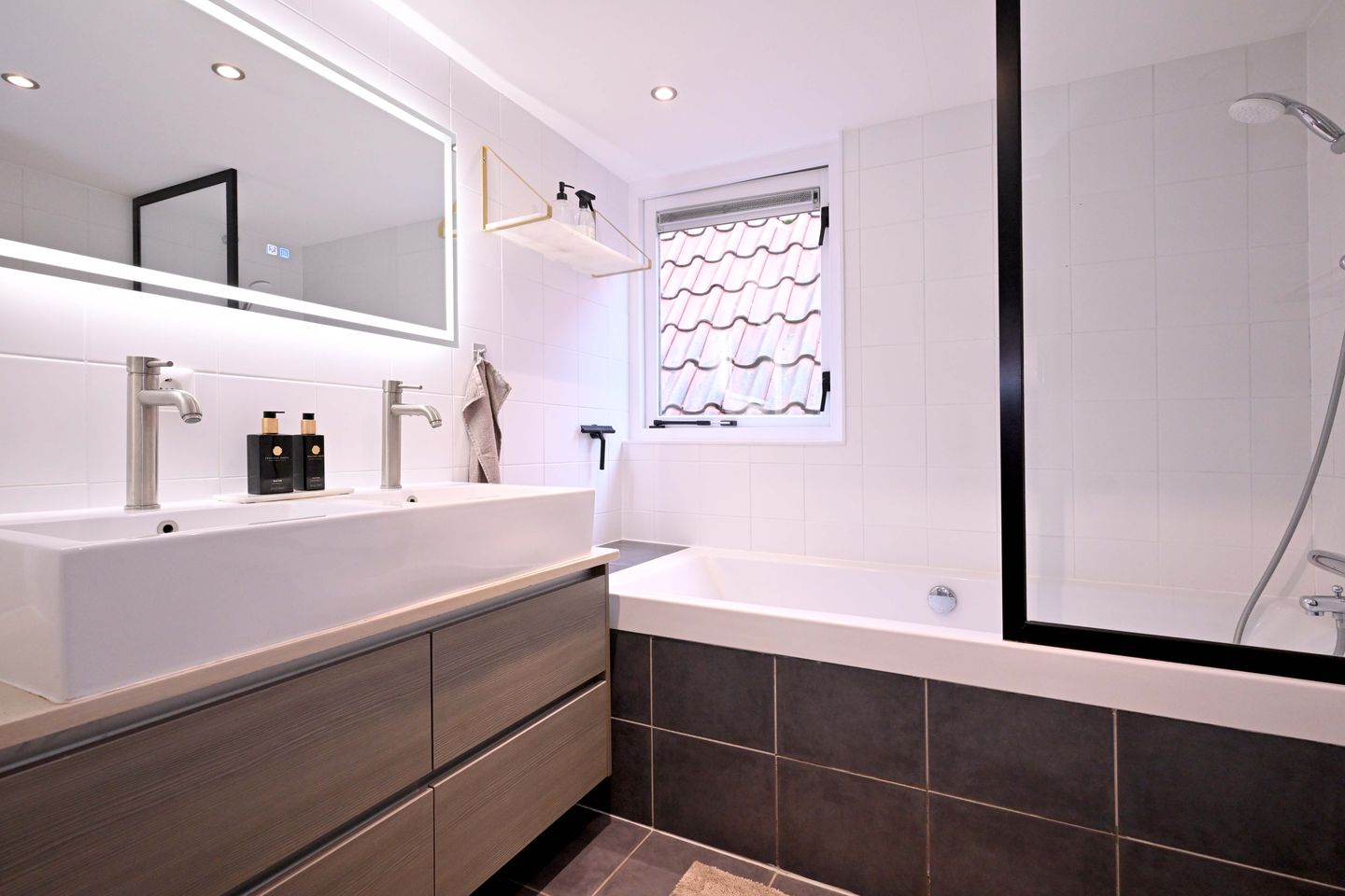 Foto 19 van Akkerstraat 8