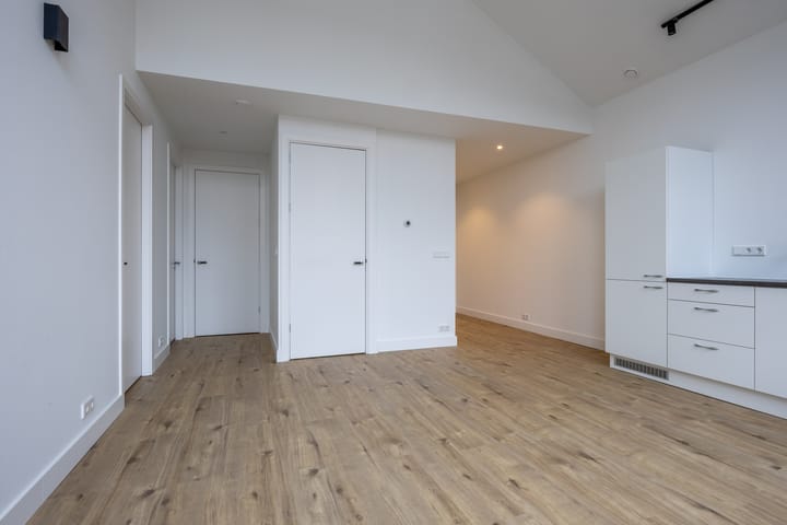 Photo 7 of Kloosterstraat 13-B