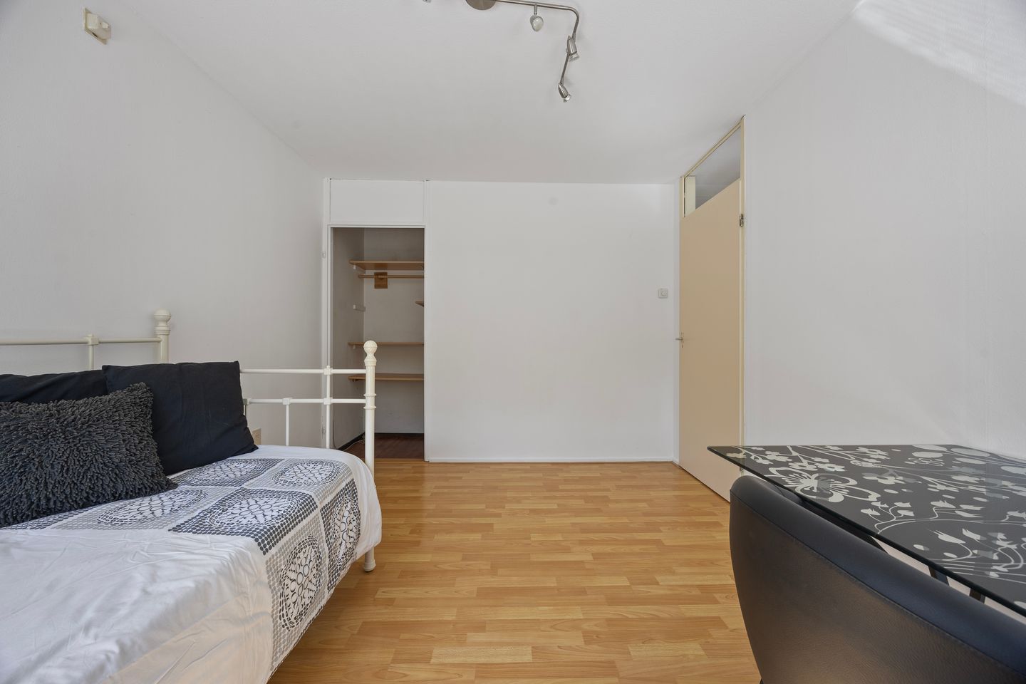 Photo 20 of Barentszstraat 10