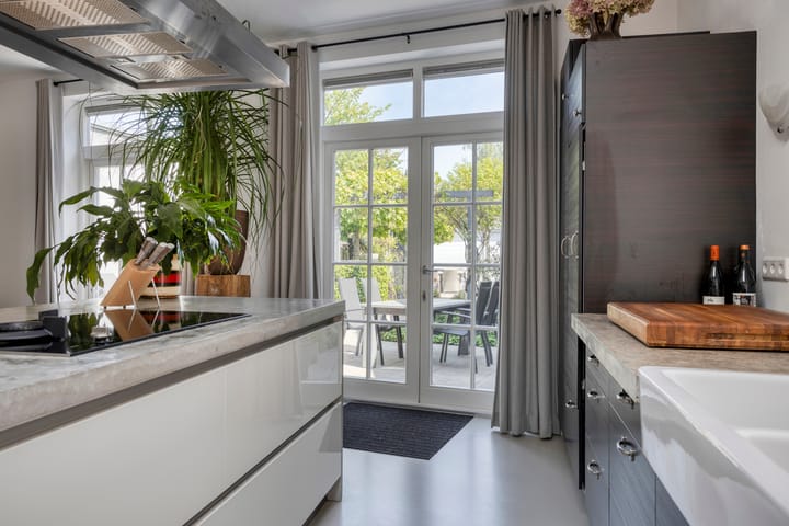 Photo 13 of Sint Vincentiusstraat 97