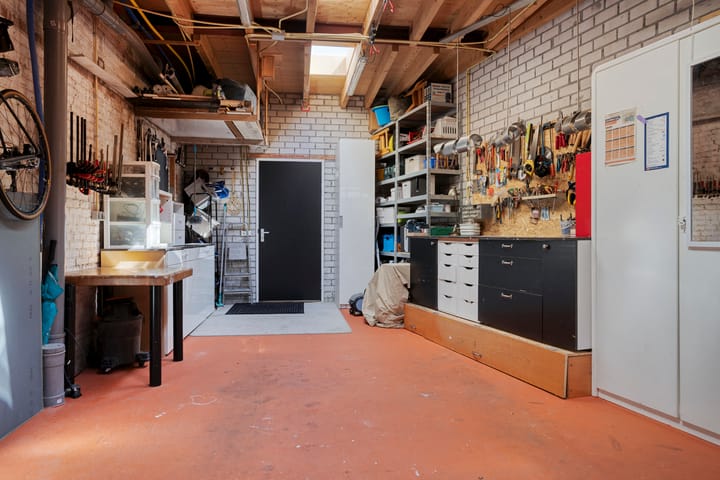 Photo 19 of Sint Vincentiusstraat 97