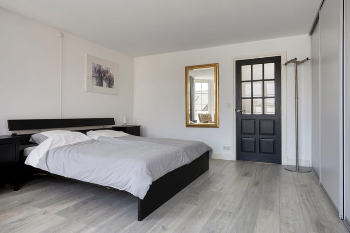 Photo 21 of Sint Vincentiusstraat 97