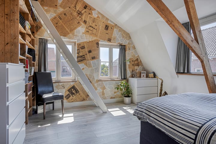 Photo 26 of Sint Vincentiusstraat 97