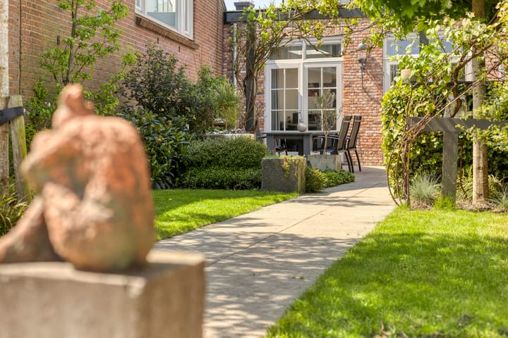 Photo 31 of Sint Vincentiusstraat 97