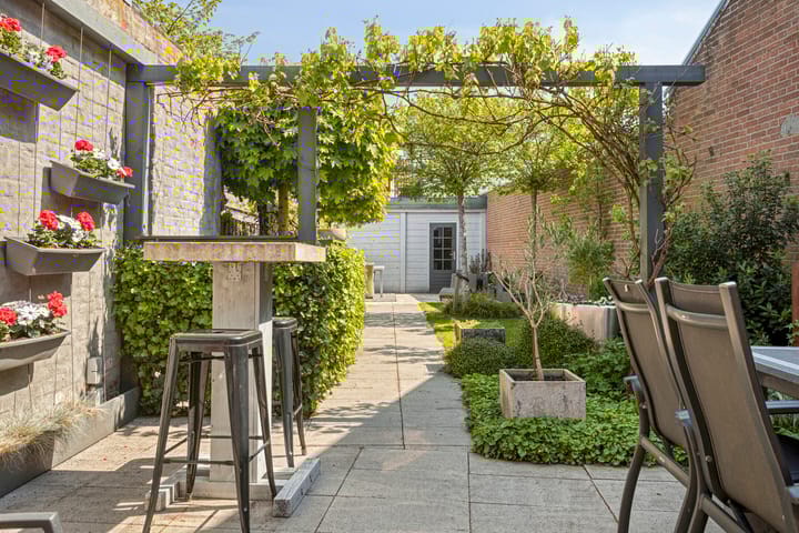 Photo 35 of Sint Vincentiusstraat 97