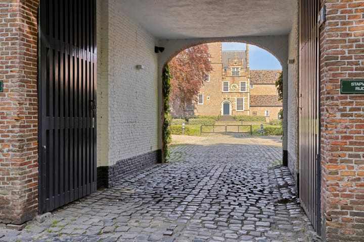 Photo 42 of Sint Vincentiusstraat 97