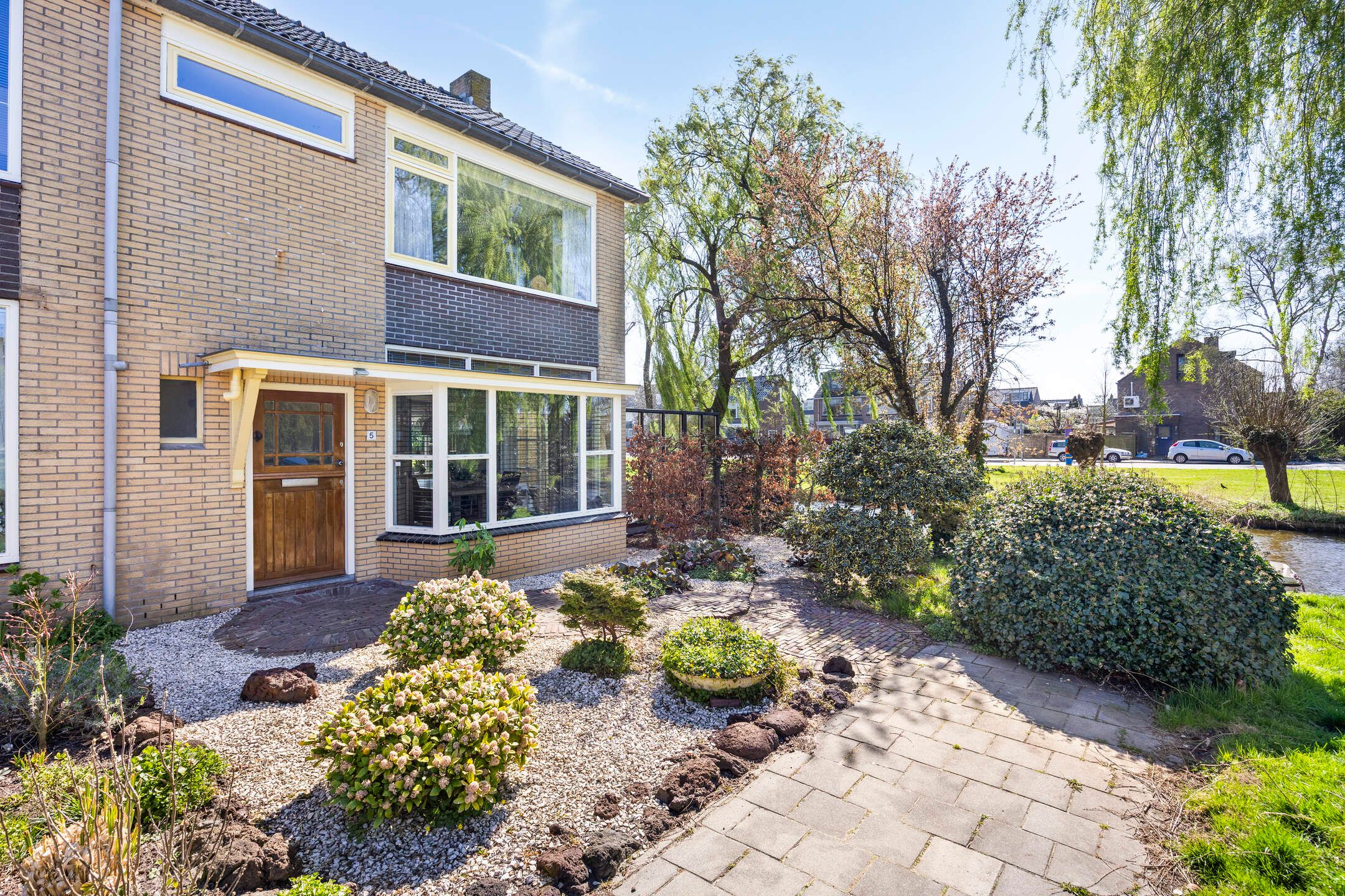 Foto 48 van Burgemeester van der Wartstraat 5