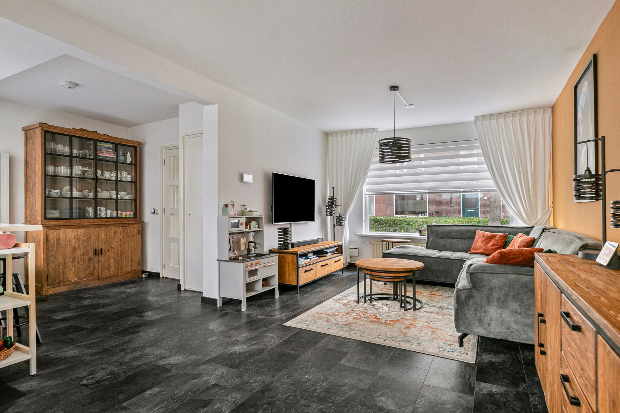 Foto 3 van Weefmeesterstraat 16