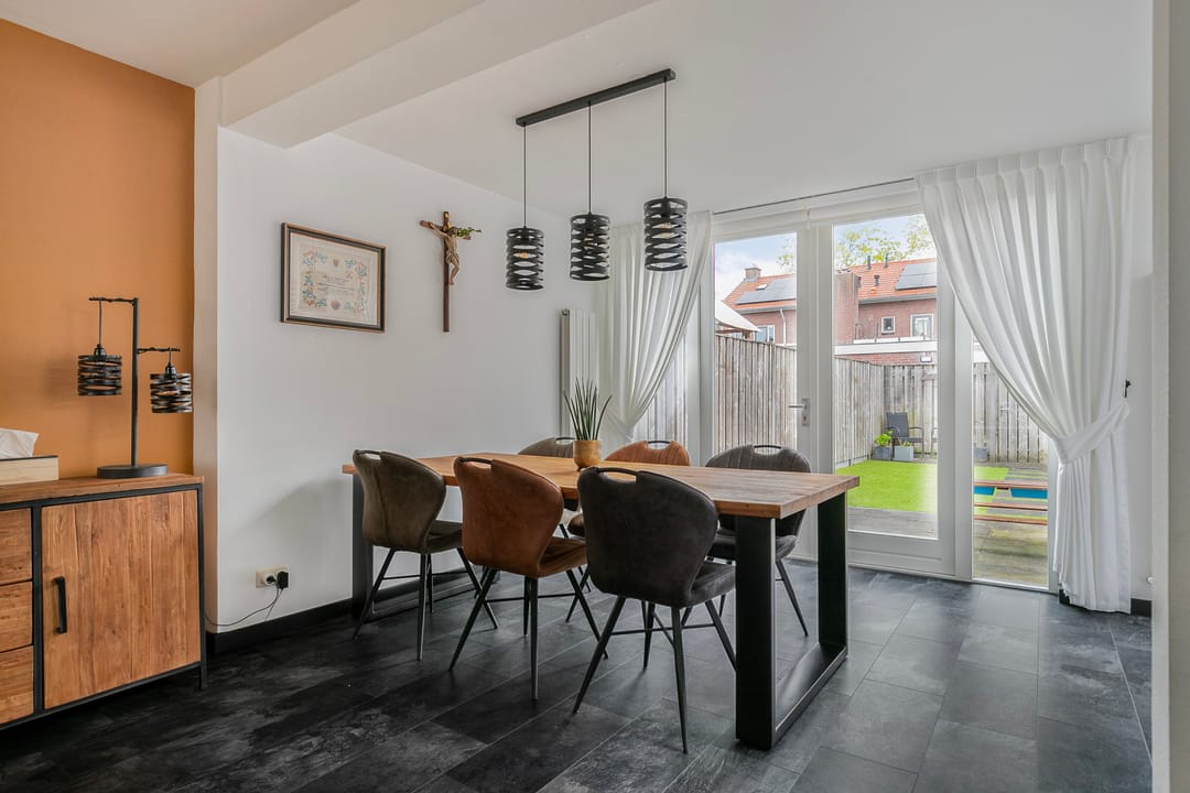 Foto 7 van Weefmeesterstraat 16