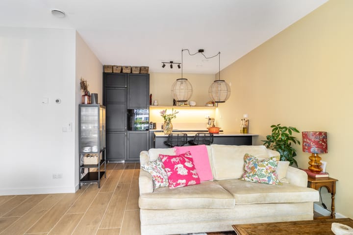 Photo 2 of Niemeyerstraat 171