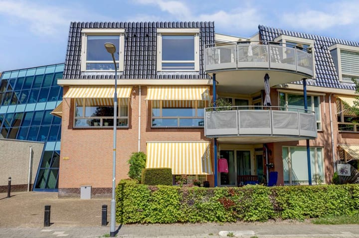 Foto 25 van Leliestraat 27