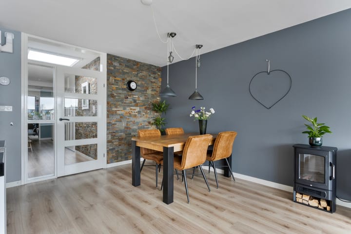 Foto 15 van Deutzstraat 7