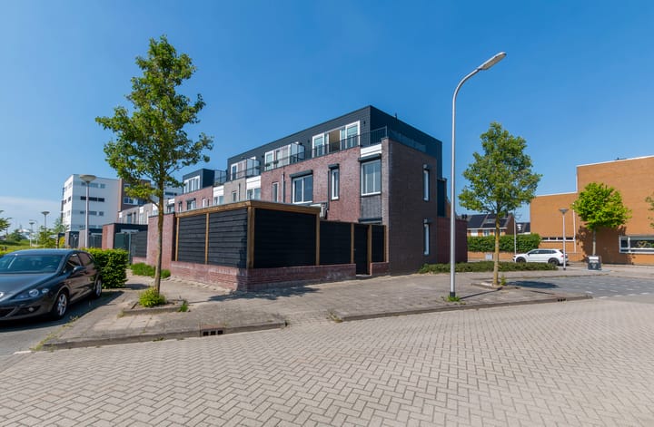 Foto 62 van Overstapwei 17