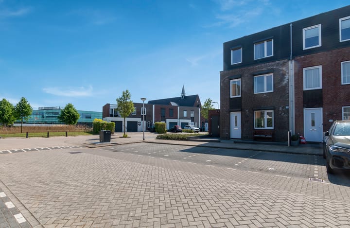 Foto 65 van Overstapwei 17