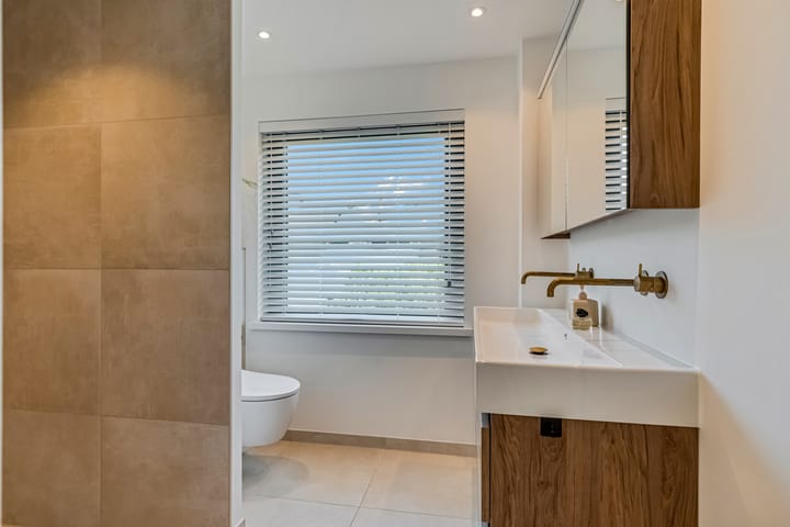 Photo 21 of Orion 17