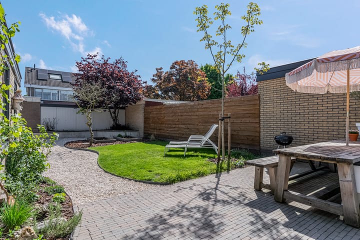 Photo 42 of Orion 17