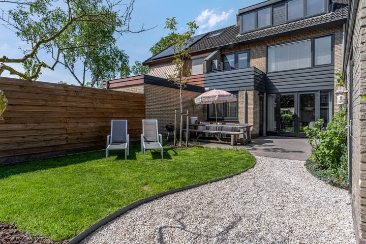 Photo 43 of Orion 17