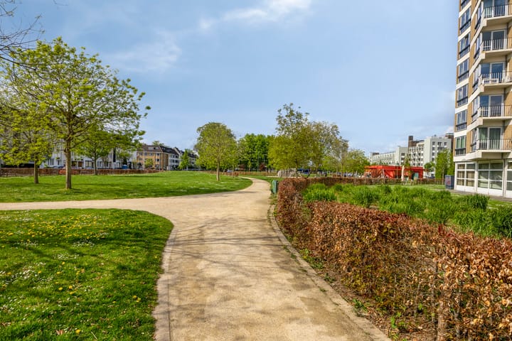 Foto 18 van Oranjeplein 261