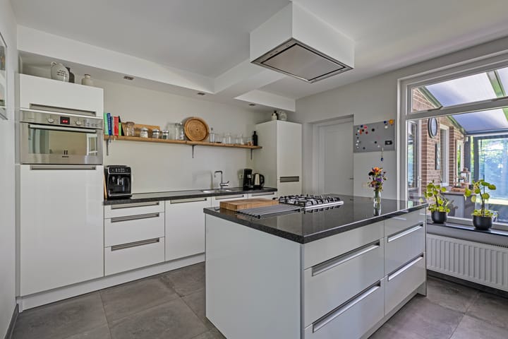 Foto 2 van Pastoor van Eekelenstraat 29