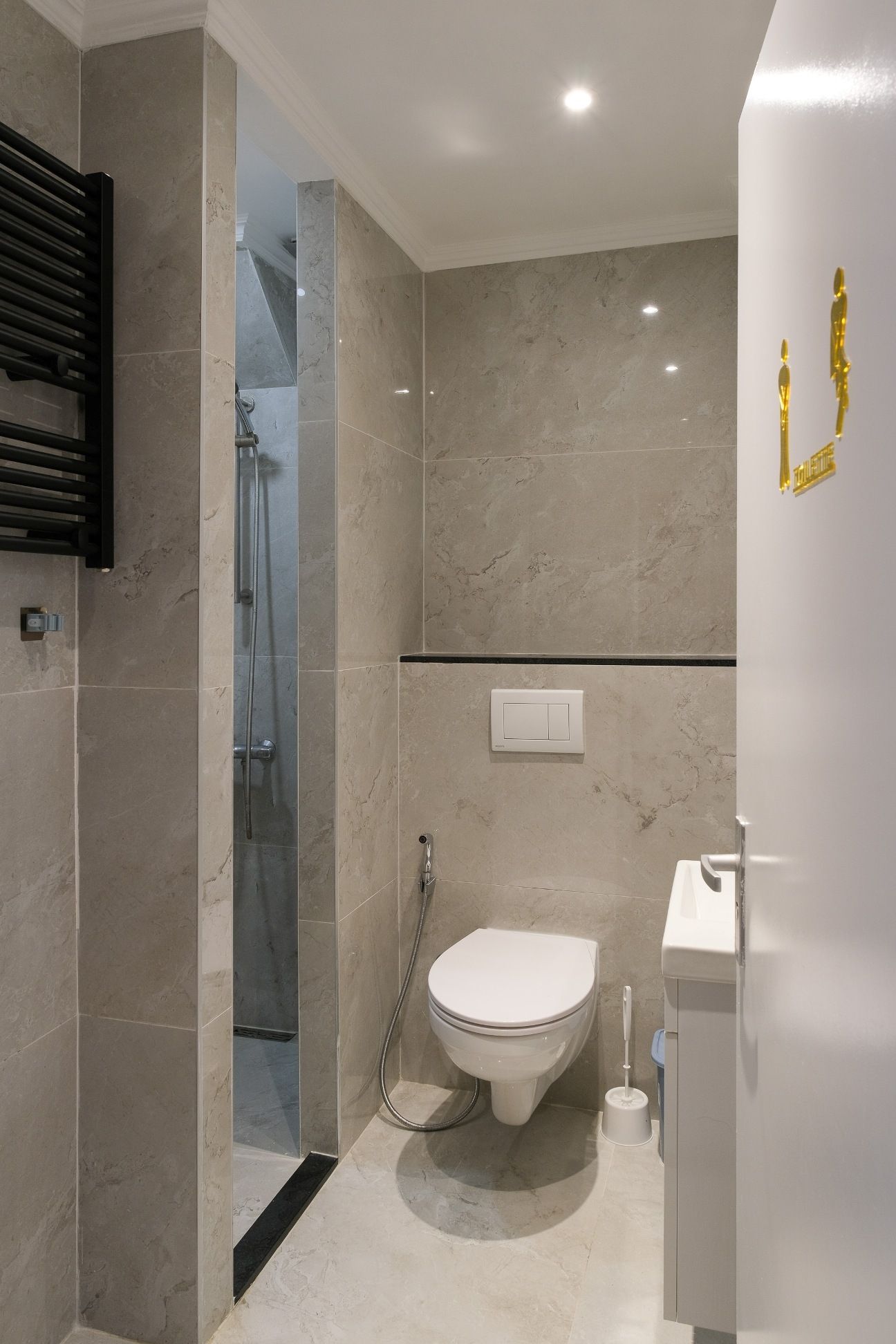 Foto 10 van Colensostraat 17