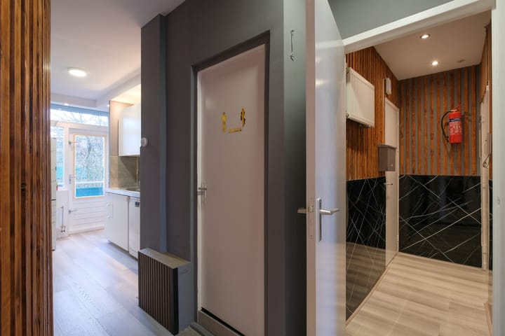 Foto 11 van Colensostraat 17