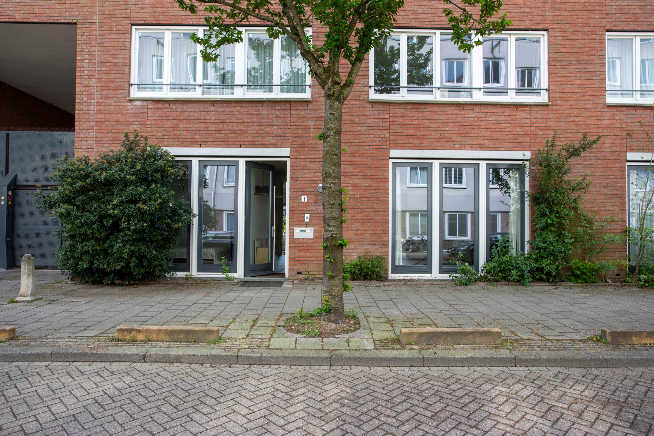 Foto 24 van Balboastraat 1