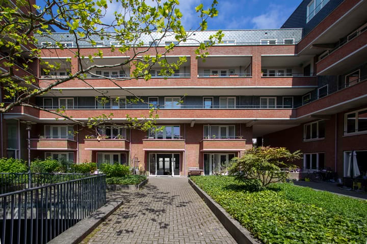 Foto 22 van Balboastraat 1