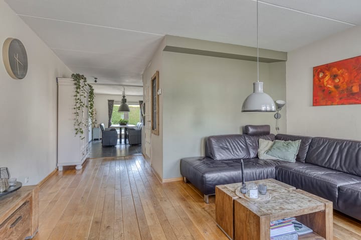 Foto 2 van Denneappel 4