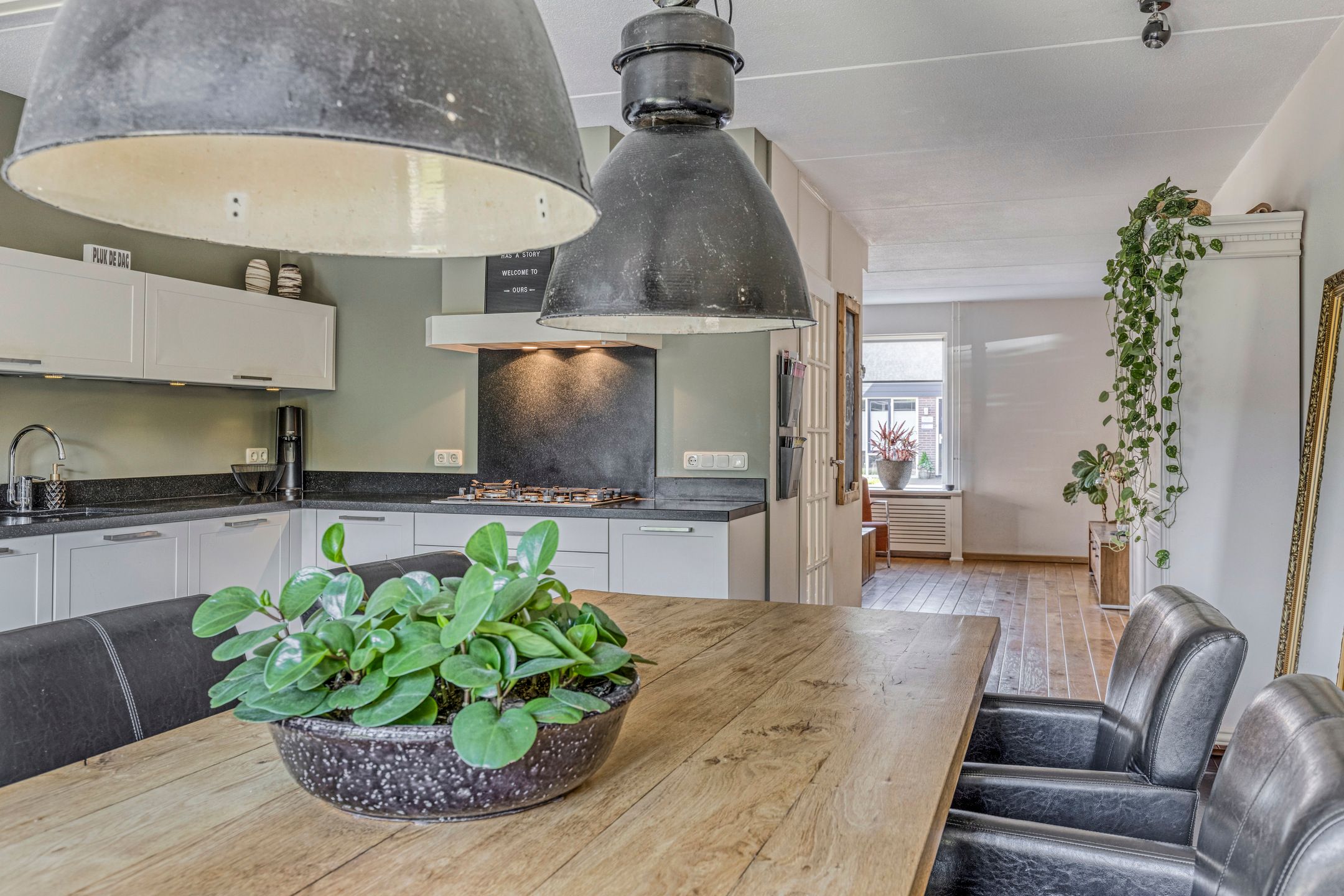 Foto 21 van Denneappel 4