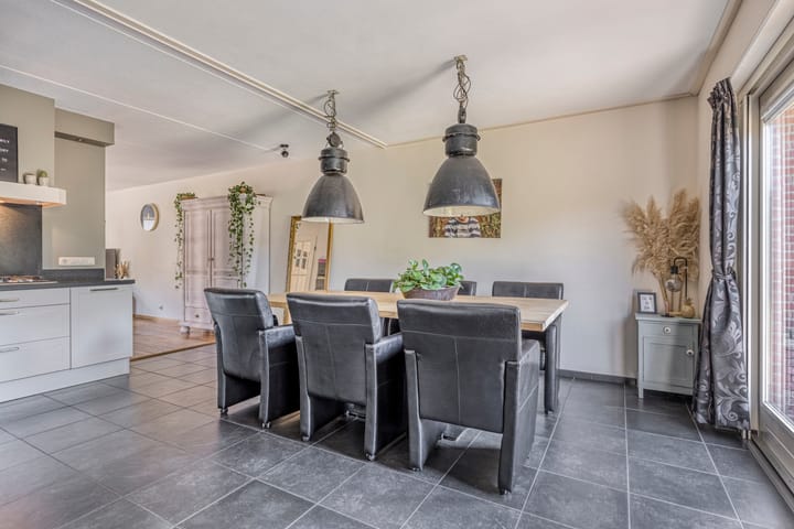 Foto 3 van Denneappel 4