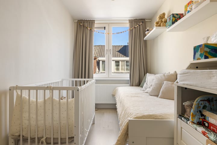 Foto 34 van Tugelastraat 11