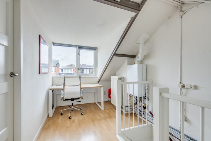 Photo 36 of Hooft Graaflandstraat 181