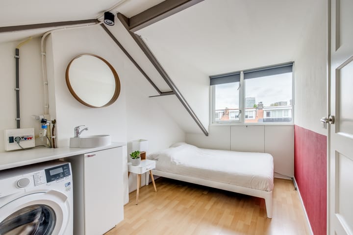 Photo 37 of Hooft Graaflandstraat 181